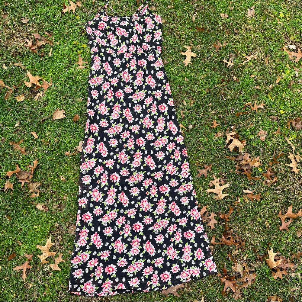Vintage Esprit Black Floral Midi Dress